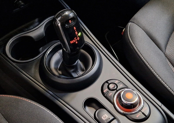 MINI Countryman cena 79900 przebieg: 56200, rok produkcji 2019 z Bartoszyce małe 79